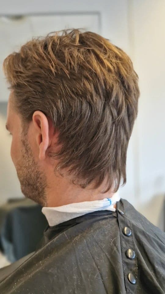 Mullet, textured with a razor